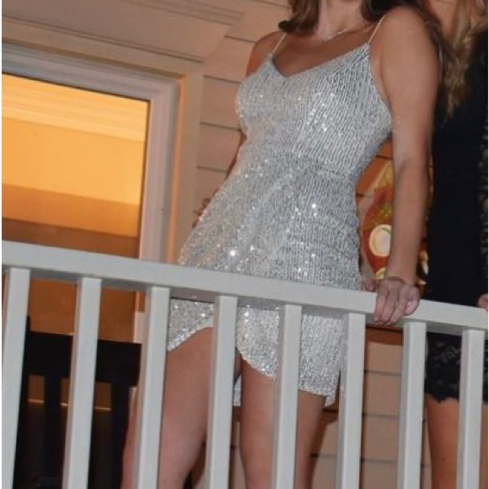 B. Darlin Silver Sequin Tulip Dress